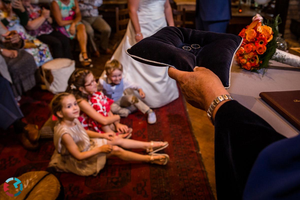 Twee bruidsfotografen in Oisterwijk | Het Boscafé