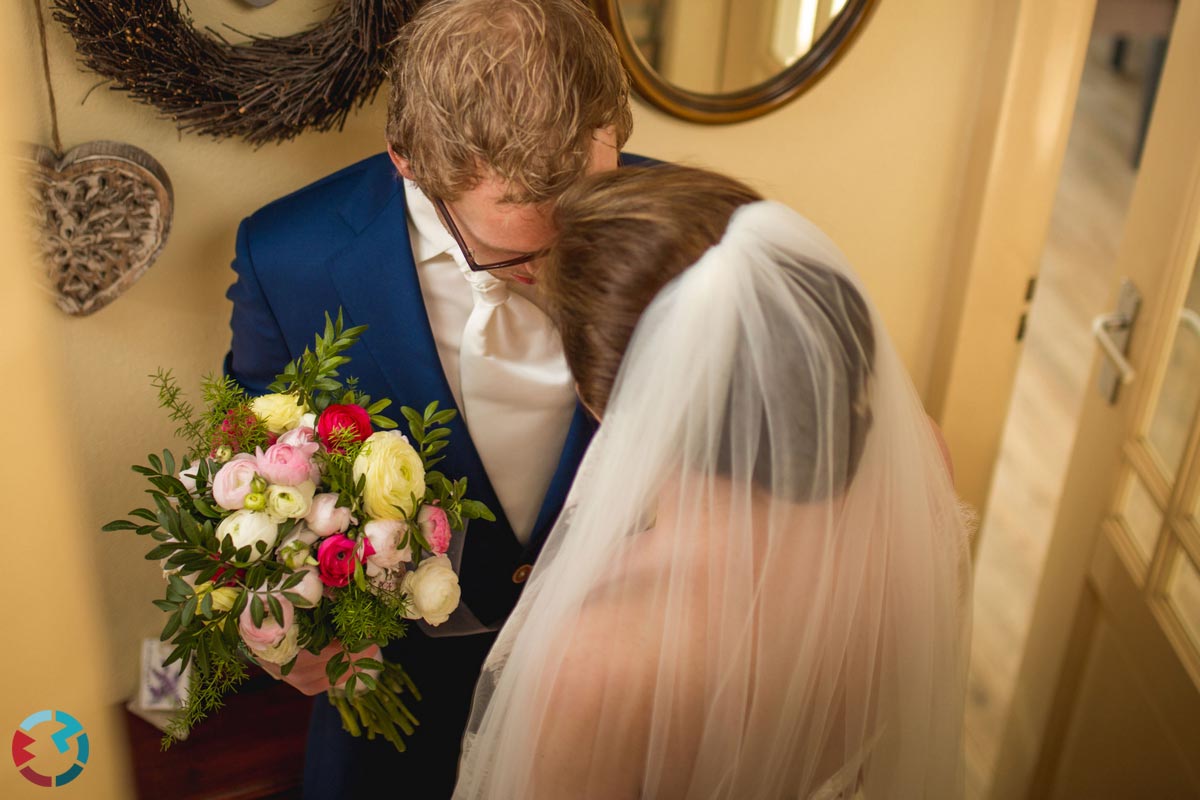 Bruidsfotograaf in het stadhuis van Rotterdam