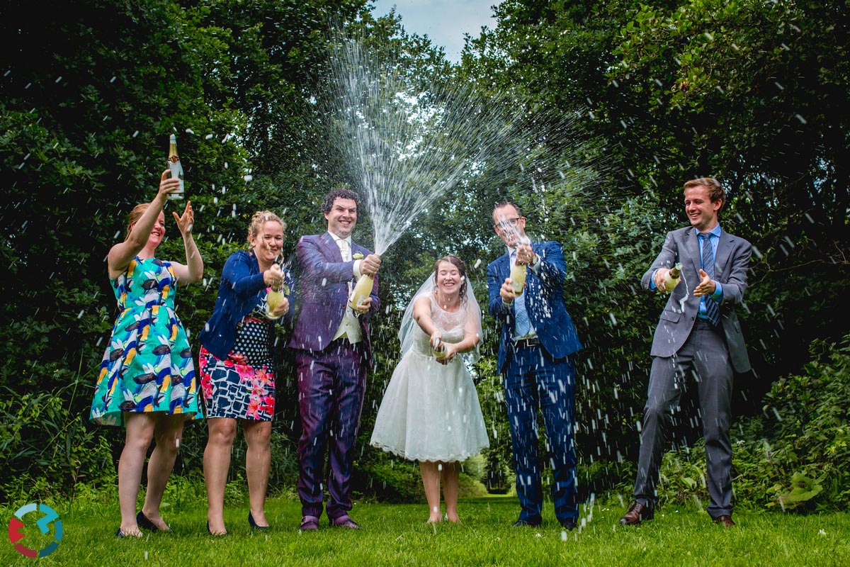 Duo fotografen bij Kasteel Geldrop