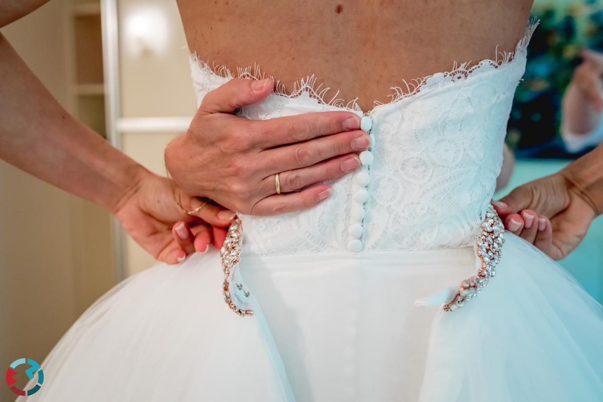 Bruidsfotografie in Soest met prachtige luchten