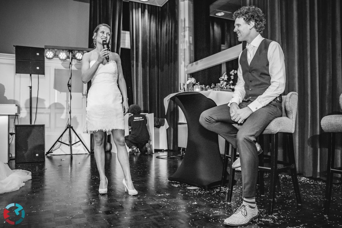 Bruidsfotografie in Soest met prachtige luchten