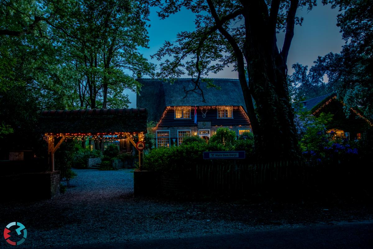 Bruidsfotograaf bij Huis Den Deijl in Breda