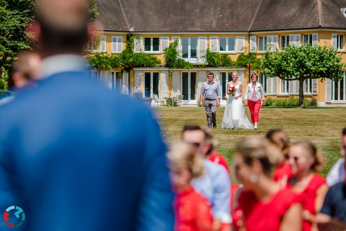 Bruidsfotografie bij Molenhof in Ravels