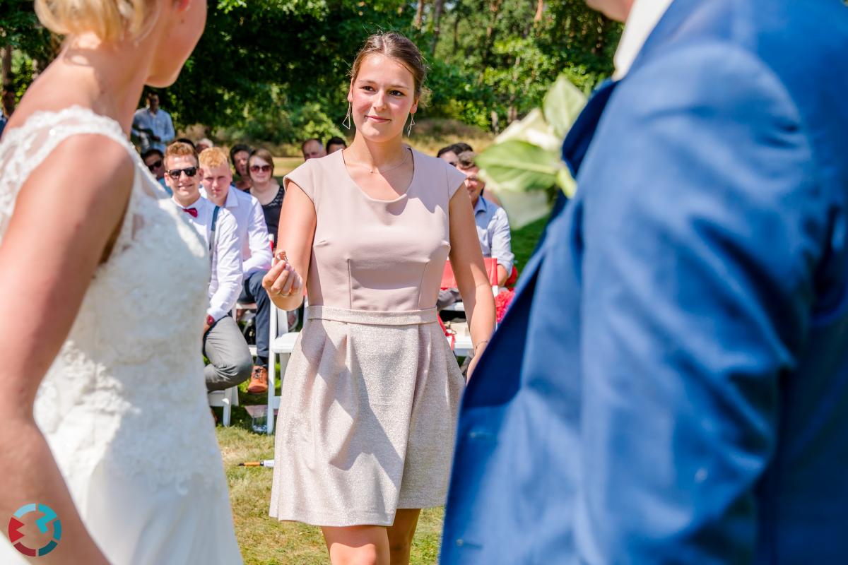 Bruidsfotografie bij Molenhof in Ravels