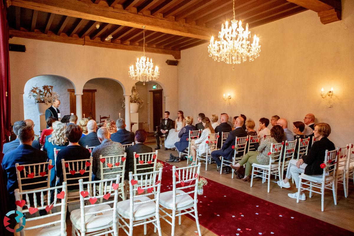 Ceremoniezaal bij Kasteel Dussen.