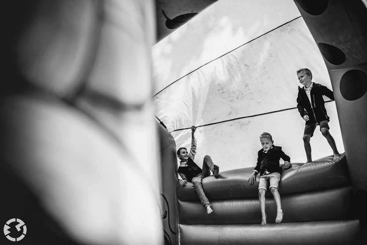 Bruiloft met veel kinderen