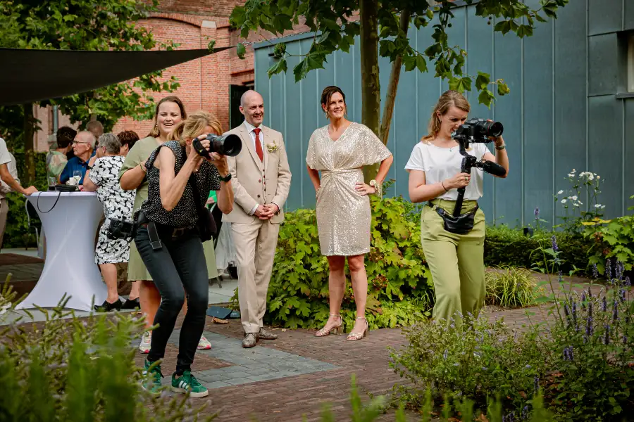 foto van ons aan het werk - achter de schermen 82