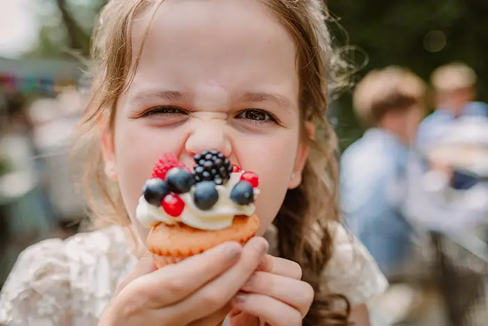 kinderen op je bruiloft trouwfotograaf brabant eindhoven tilburg eindhoven breda close-up ervaren bruidsfotograaf