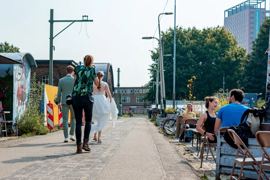 foto van ons aan het werk - achter de schermen 2