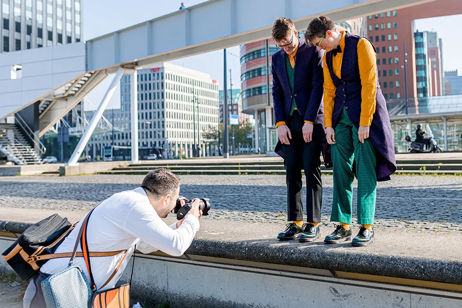 foto van ons aan het werk - achter de schermen 83