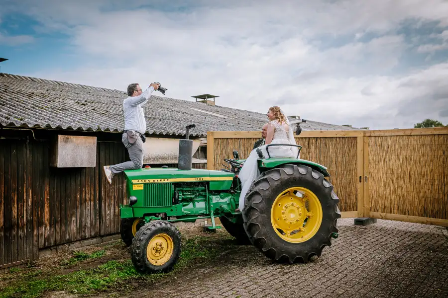 foto van ons aan het werk - achter de schermen 53