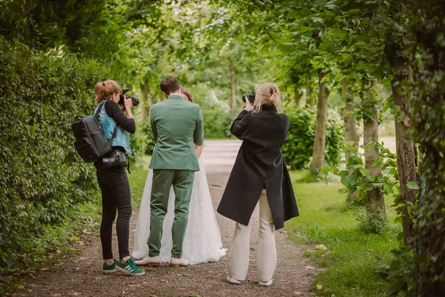 foto van ons aan het werk - achter de schermen 34