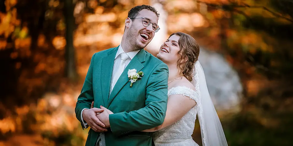Journalistieke en pure bruidsfotografie, trouwfotograaf Met Licht Geschreven - 
        Bruidsfotografie
        Het leven op z'n mooist vastleggen
        
        Weten wat onze fotografie bijzonder maakt?
        klik hier om meer te lezen
    
